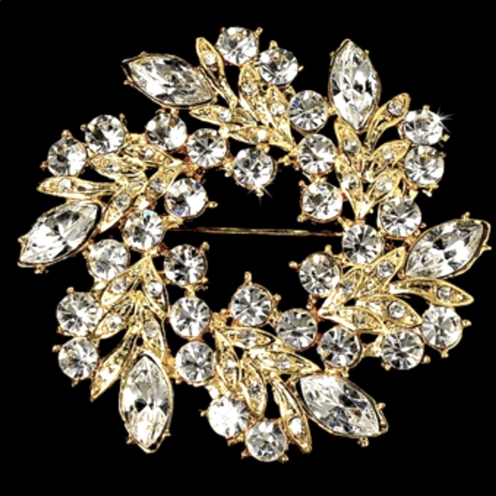 Gold Wreath Brooch Pin